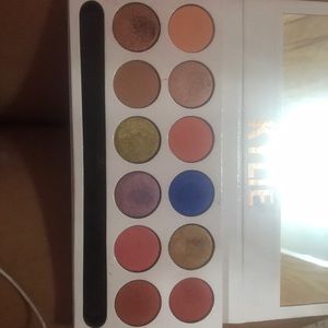 Kylie Cosmetics Makeup - ON HOLD ** Kylie Cosmetics Makeup - ON HOLD **